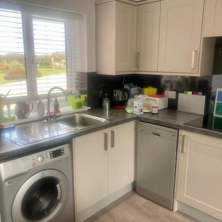 2 Bedroom Cottage Sleeps 4 With Hot-Tub, & Shared Pool Use Sennen Eksteriør bilde