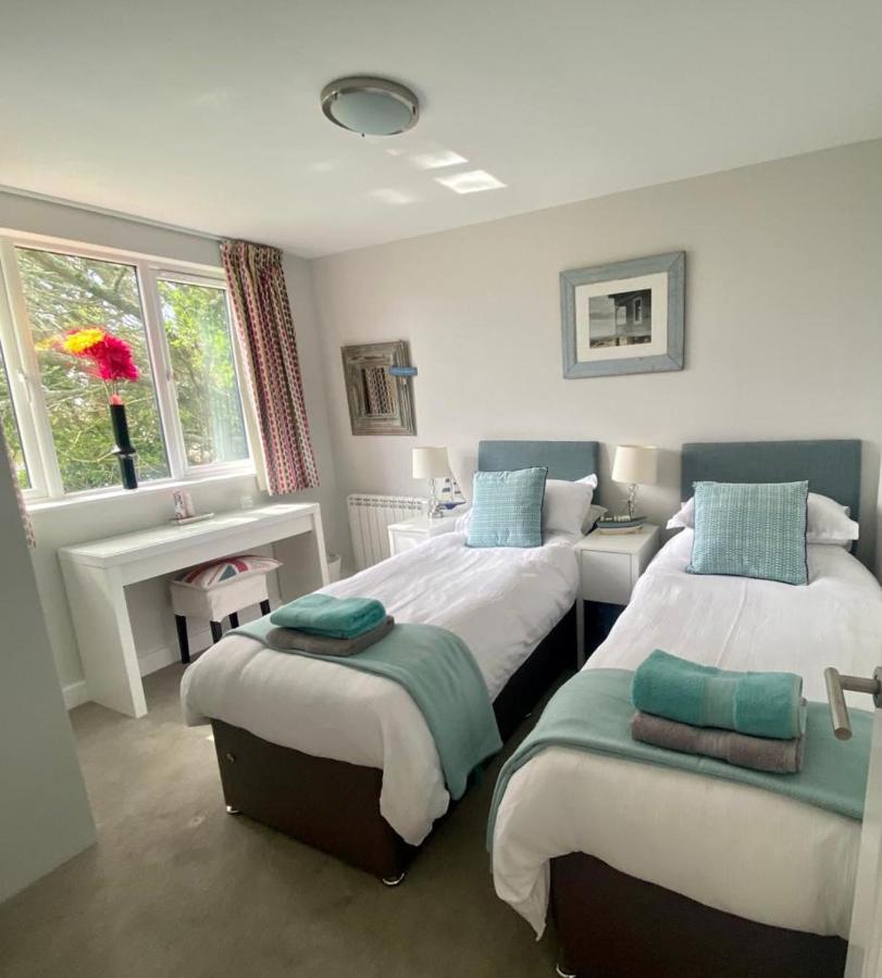 2 Bedroom Cottage Sleeps 4 With Hot-Tub, & Shared Pool Use Sennen Eksteriør bilde