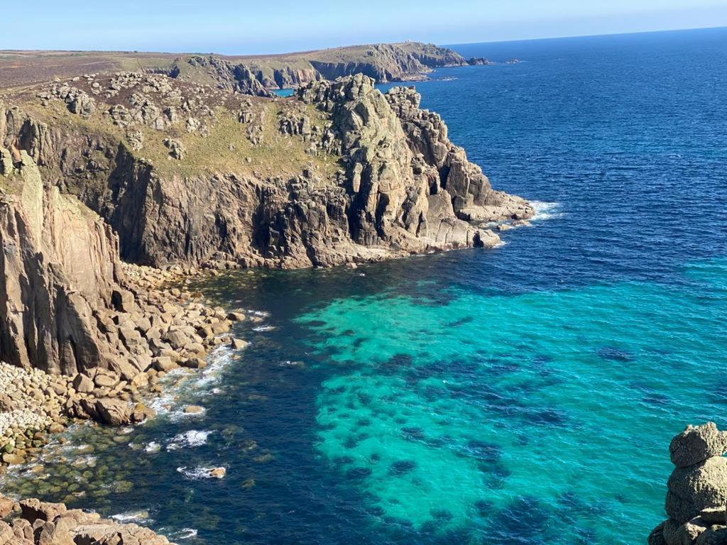 2 Bedroom Cottage Sleeps 4 With Hot-Tub, & Shared Pool Use Sennen Eksteriør bilde